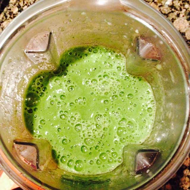 green-smoothie-blended